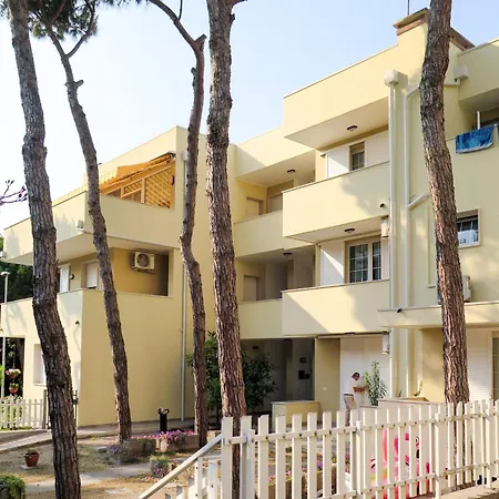Apartment Veranda-6 By Interhome Rosapineta